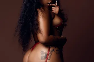 MIND BLOWING MASSAGES BABY 🤭🥰😘... - Image 2