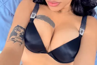 sexy latin girl - Image 5