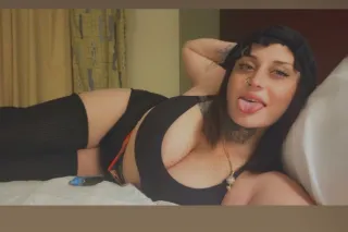 Psst! IM STILL IN TOWN!!!⭐ℰ•X•... - Image 1