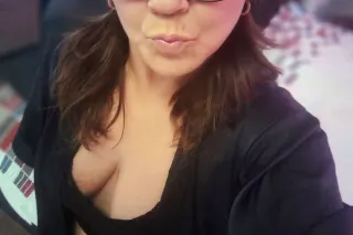 What u see is what you get!! -... - Image 2