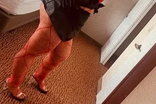 🤪🥴 Ms.SQUIRT N CREAM🤩MARI with... - Image 4