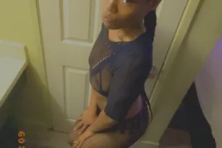 💦Sexy And Wet💦 - 20 - Image 1