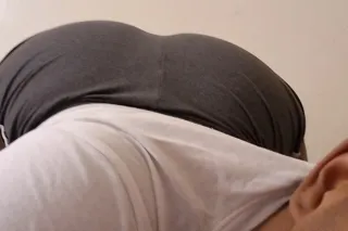 Kum feel on these Cheeks Baby ... - Image 1