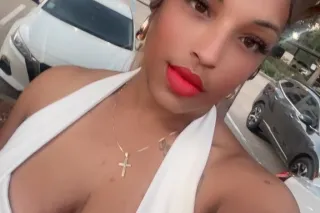 🌸🤍UPSCALE NATURAL BEAUTIFULLY ... - Image 1