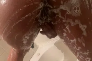 Available Now Come See Me , Hh... - Image 4