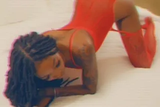 Catch Me While You Can 💦💦XxX Big BOOTY Girl with a ᴘʀᴇᴛᴛʏ ғᴀᴄᴇ 🦋AND A 𝔽𝔸𝕋 𝔸𝕊𝕊💦 100% ᏒᎬAᏞ 💦 - Image 5