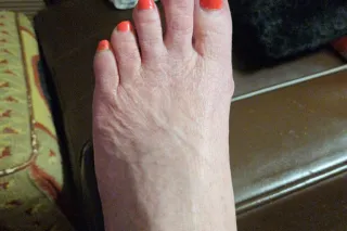 come let me relieve you from the stess of the Mad Monday Blues - Image 6