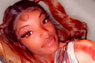 Petite Princess in town - Image 7