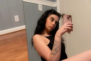 Soft Curves, Pretty Perfection, and a Grip You Won’t Forget😏💦 - Image 7