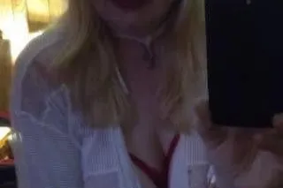 💋qv $80🍒Stop by for some fun &... - Image 1