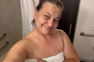 CUM SEE THIS CALIFORNIAN SLUT ... - Image 2