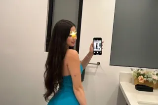 🅱🅴🆂🆃💥 🆈🅾🆄🅽🅶💥 🅶🅸🆁🅻💦🅽🅴🆆💢IN TOWN💦... - Image 1