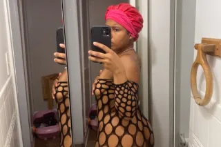 COME SEE YOUNG TENDER - Image 6