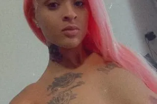 Slippery Wet Puerto Rican 🇵🇷💦 ... - Image 1