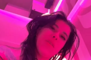 HERE LATIN WOMAN - 25 - Image 3