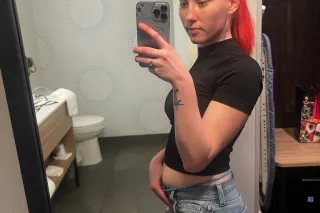 Looking for some company 💦💋🤤 -... - Image 2