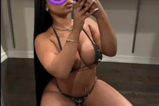 Hello daddy, I’m available for you to have a good time with me 💋 - - Image 2