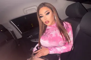 hot ts hosting now - 25 - Image 3