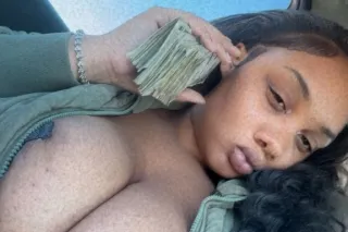 pretty brown skin baddie i do ft sessions $25 - Image 7