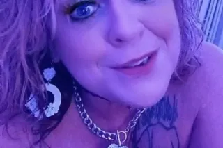 Mature StepMom (39) | Hosting &amp; Traveling | Content for Sale - Image 2