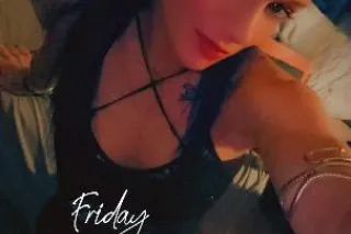 baddest babe on here legit all... - Image 3