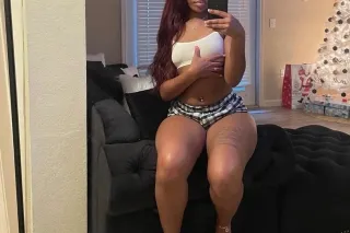 Head Goldennn 👅 The best #1 to... - Image 4