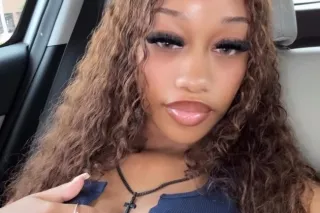 Head Goldennn 👅 The best #1 to... - Image 1