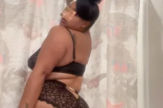 (QV SPL 70/15 min incall only)❤HEY DADDY ITS ME HENNESSEY THICK, CURVY WITH A BIG BOOTY PRETTY FACE &amp; THICK THIGHS THAT SAVES LIFEEESSS 😛😛😛😌😝😛 MIXED BREED SEXII Dominican Jamaican mami &amp; baby Satisfaction Is Always Guranteed NE - Image 12