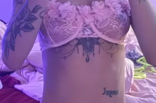 Brithany - 22 - Image 3