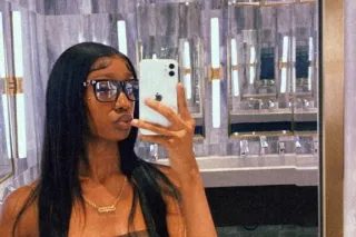 NEAR STRIP AVALIBLE FOR CARPLA... - Image 3