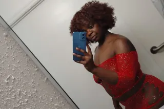 Wet Juicy Pussy Deals💦QVS WITH... - Image 1