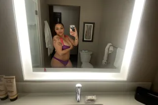 Upscale companion 😘 - 23 - Image 2