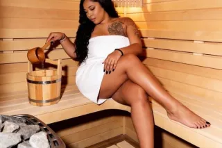 Induge in your desires with a starr - Image 5