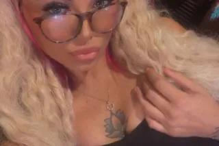 Inked up baddie tatted - Image 2