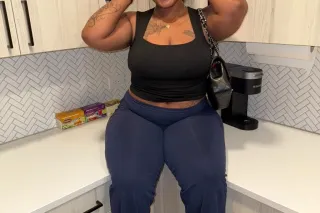 pent house pet - 24 - Image 4