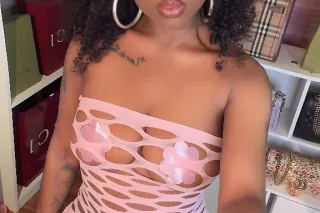 🍑 𝗕𝗶𝗚 𝗕𝗢𝗢𝗧𝗬💦💕𝑺𝒘𝒆𝒆𝒕 𝑺𝒆𝒙𝒚 𝑮𝒊𝒓𝒍 💖... - Image 4