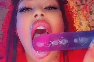 Freaky fun Thick short &amp; t... - Image 3