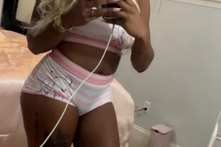 CREAMY EBONY PLAYMATE😘🍫 READY FOR FUN 24/7 🍭 - Image 11