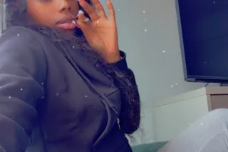 I🚗OUTCALLS ONLY 🏡 🌸5’3 Pretty ... - Image 2