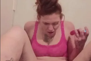 Russian Redhead, ready to please! - Image 2