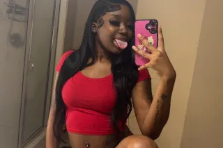 𝐓𝐇𝐈𝐂𝐊 ᴀɴᴅ 𝐏𝐑𝐄𝐓𝐓𝐘 🤫🤪🅤🅡 🅢🅔🅒🅡🅔🅣🅢 ... - Image 1