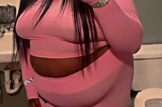 chick with a 🍆 is back 😝 - 25 - Image 2