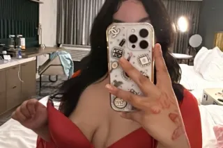 Thick light skin ready to fuck - Image 2