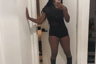 outcall avaialble👅🍆 - 22 - Image 1