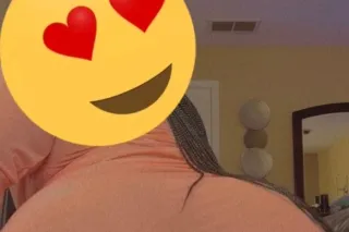 CUM SUCK WYNTER PHAT ASS CLIT - Image 5