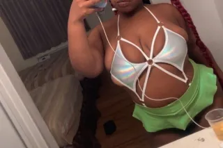 your biggest fantasy ready for fun 💕😩 - Image 7