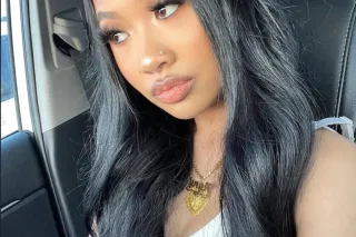 pretty &amp; petite 🥰😍 SNOW DE... - Image 3