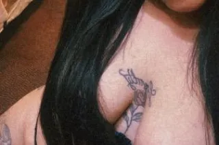 💋💦Splash Queen! Available Sexy... - Image 2