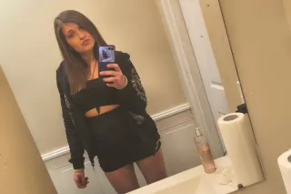 💦😘 Snowed in sunday come stay and play with ya sexy synful slut syn🤙👇👇 💦 - Image 6