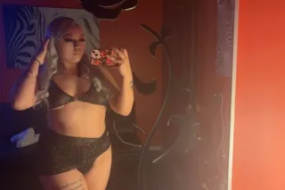 sexy latina available now 🥰 - ... - Image 1